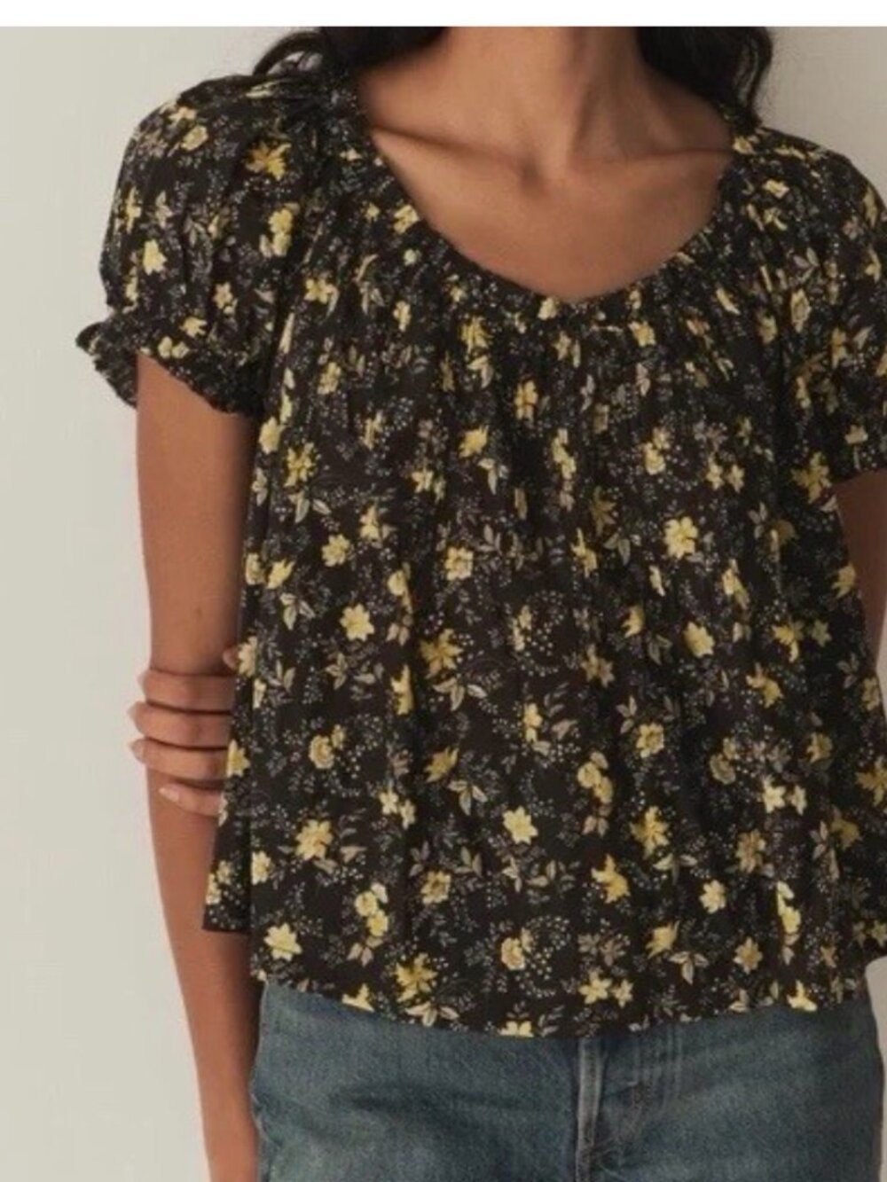 Doen Frederica Top~ Black and Yellow Flowers~ S - Picture 2 of 6